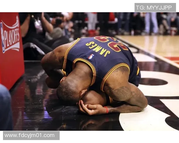 詹姆斯伤情更新:复出时间仍未确定